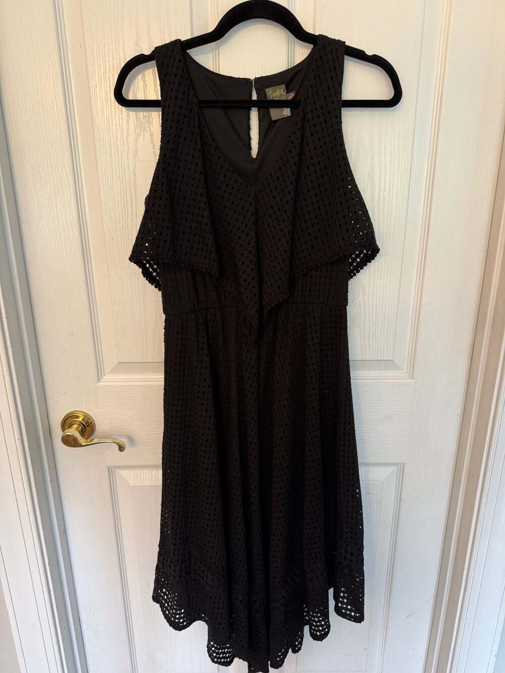Taylor Black Eyelet Ruffle Dress Size 4
